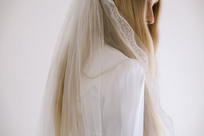 Ivory Veil with Lace Trim